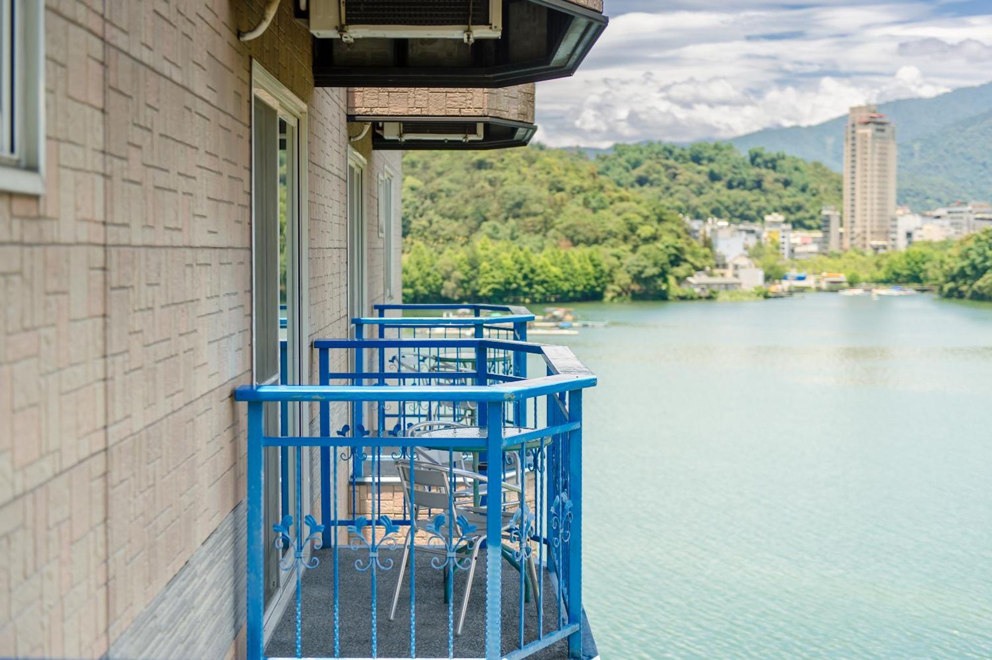 Bishui Shanju Lakeside B&B Yuchi Bagian luar foto