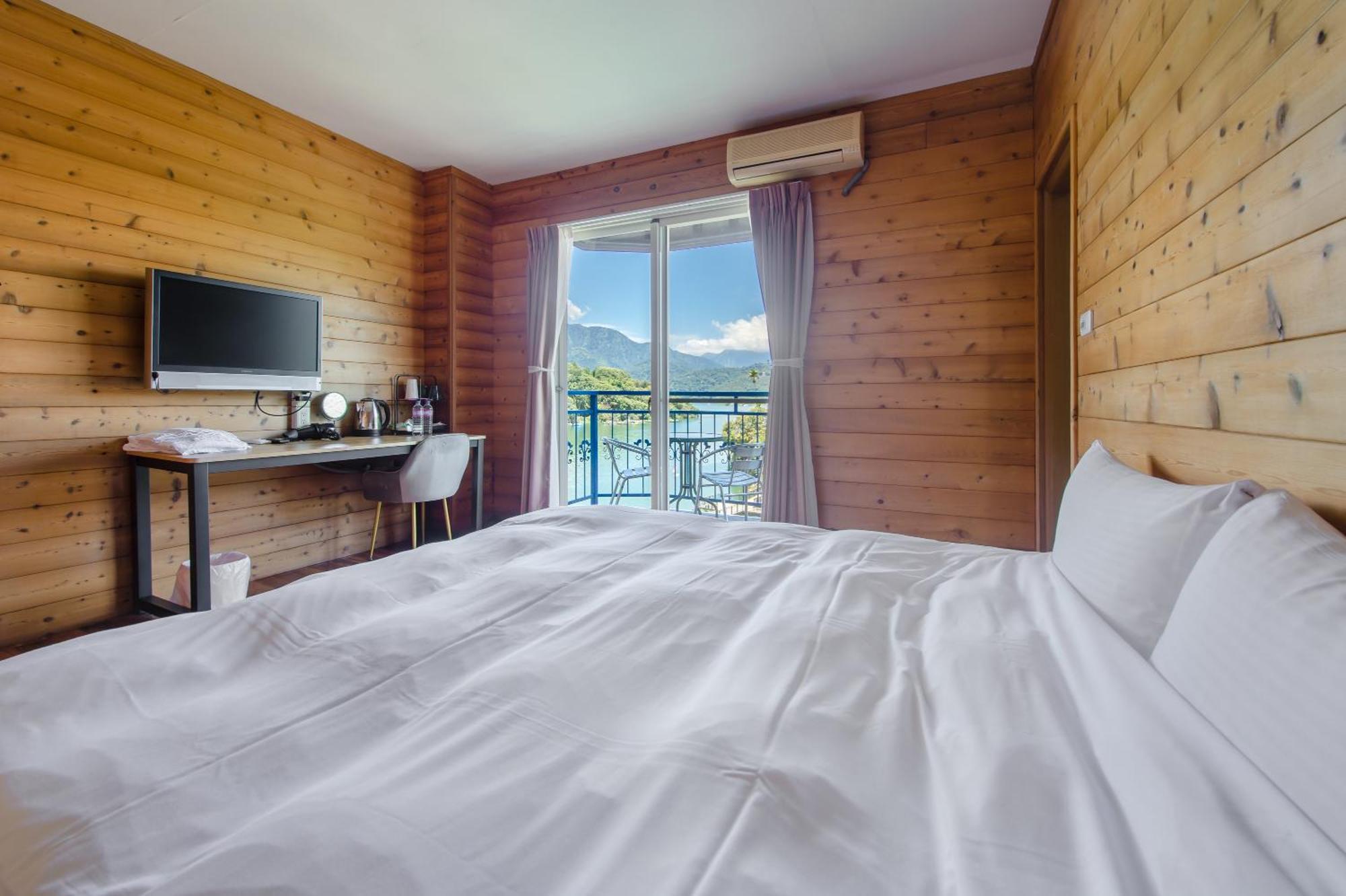 Bishui Shanju Lakeside B&B Yuchi Bagian luar foto