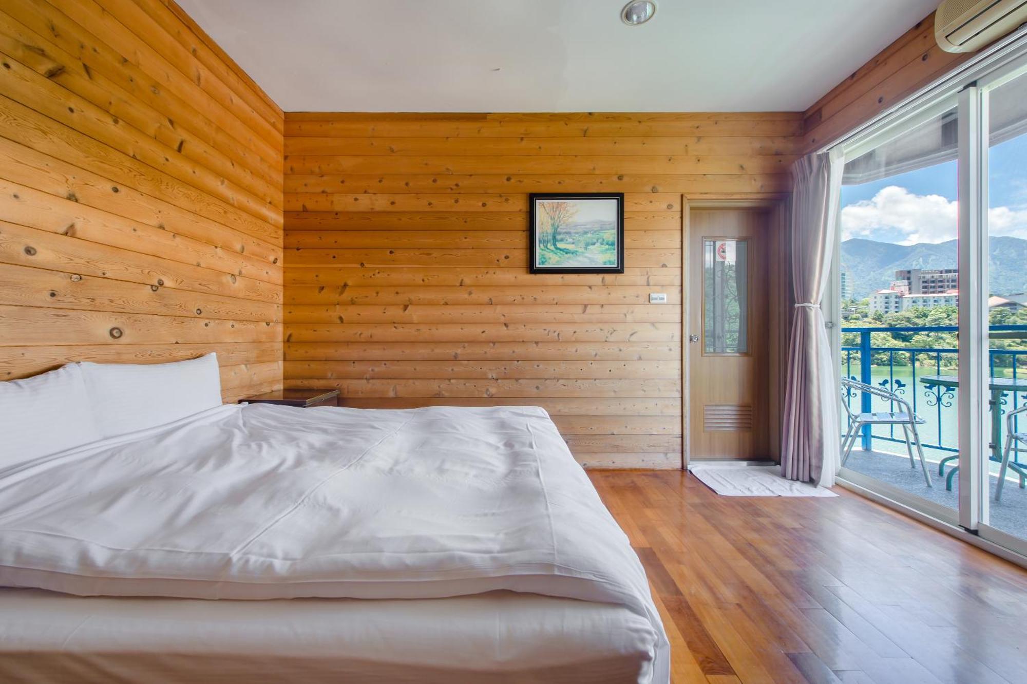 Bishui Shanju Lakeside B&B Yuchi Bagian luar foto