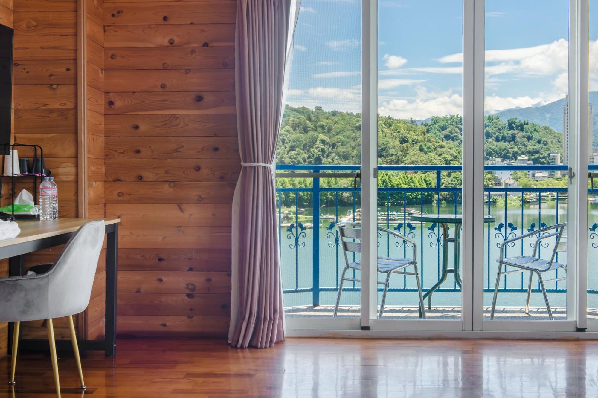 Bishui Shanju Lakeside B&B Yuchi Bagian luar foto